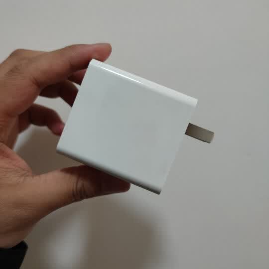 小米充电器 65w疾速闪充版:"第一批小米11 用户,因为看上了55w的无线