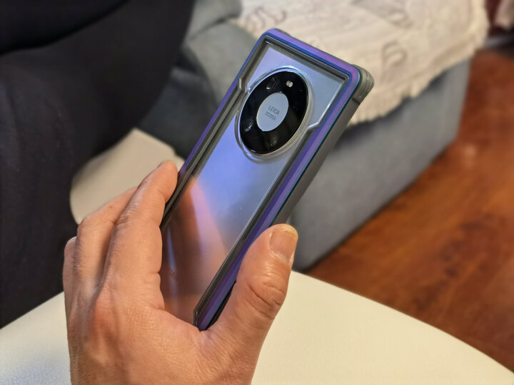 华为(huawei)mate 40 pro:"手机定单下后,第二天就到,神速,已使用,很