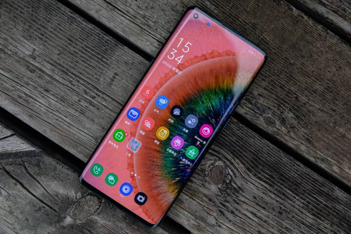 oppofind x2:"外形外观:设计很不错,好看,手感好屏幕音效:屏幕无敌