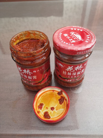 花桥牌桂林辣椒酱(油香辣味):""花桥桂林辣椒酱"是老牌子,二十多年前