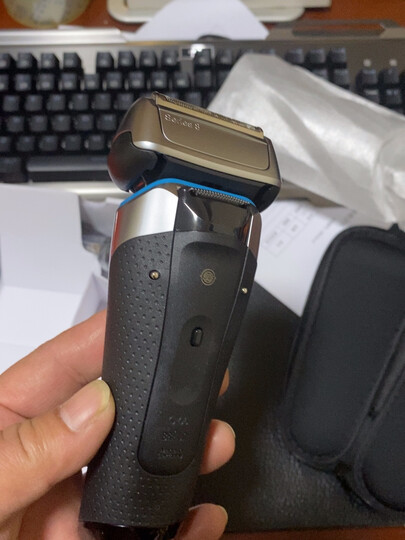 博朗braun德国博朗8330s电动剃须刀(银/蓝色):"好产品" - 京东