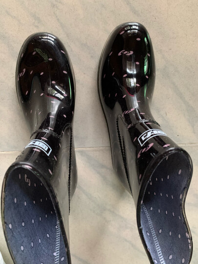 发的鞋子都是左脚的,.