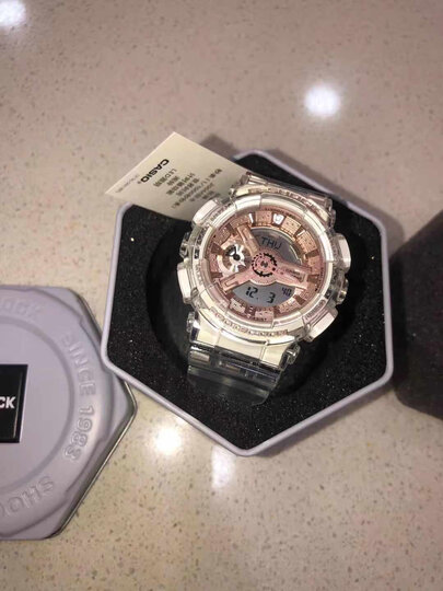 卡西欧gma-s110sr-7a:"入手人生第一个卡西欧 真的太好看了 这个颜色