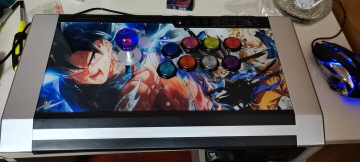 拳霸q3 黑曜石/obsidian:"战神和q3都用了 个人感觉俩个杆子的速度一