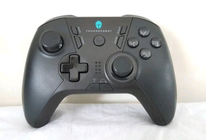 雷神雷神战斧g50蓝牙游戏手柄:"手感挺好,支持各种新的设备.