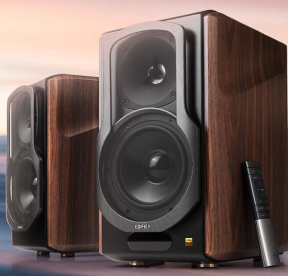 漫步者s2000mkiii:"在朋友家听音乐很好听就买了高一级的这款音响