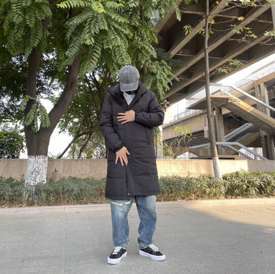 南极人(nanjiren):"175 120斤穿大码 ,最喜欢这种风格,中长款羽绒服