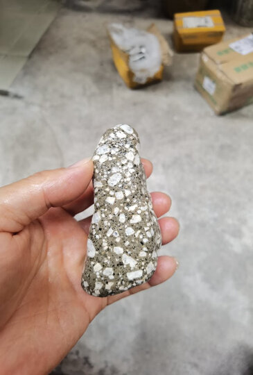 看上去是麦饭石,是真.