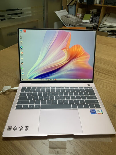 华为matebook x pro:"京东物流速度超快,质量超棒,老婆很喜欢!