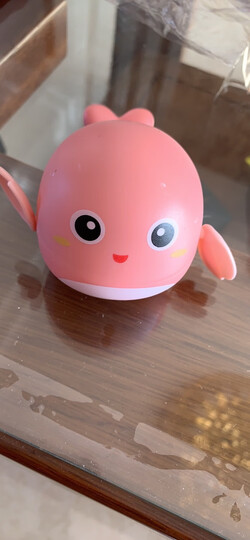 好可爱的小海豚,粉色的超级嫩,好喜欢,可以在水里边玩耍了,值得购买.