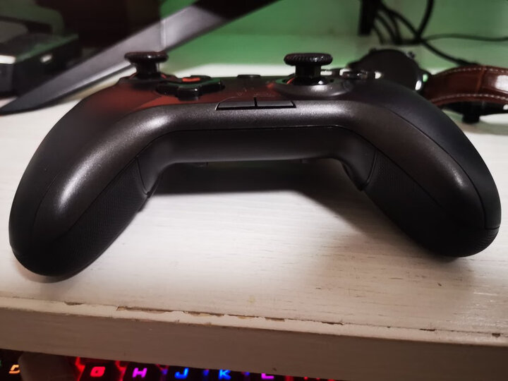 雷神(thunderobot)雷神g50:"大厂就是不一样,在pc上面直接连接就可以