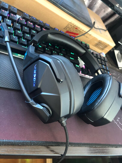 西伯利亚v13u:"很满意!一百多的耳麦,要求不高,能用就行.发货速度快!