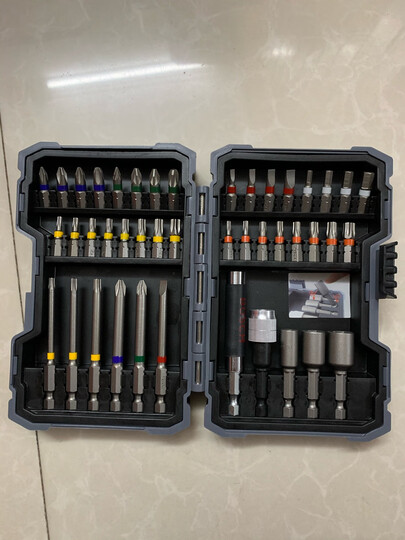 博世43件螺丝批头套装:"博士的这套批头基本包含了日常使用所需.