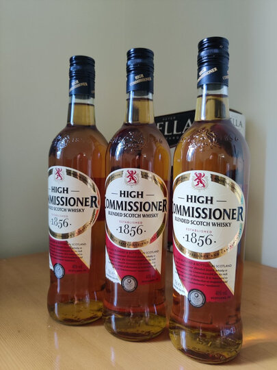 罗曼湖酒:"这是一款好喝可口的whisky.这款威士忌来自苏格兰.