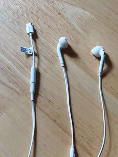 华为(huawei)cm20:"还可以吧,小巧玲珑,携带也方便,就是这个线感觉细