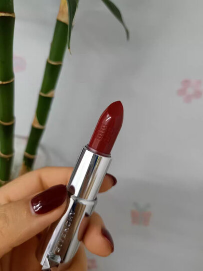 纪梵希n334:"宝贝收到咯?,真的很棒呀!送给妈妈的,妈妈超喜欢?