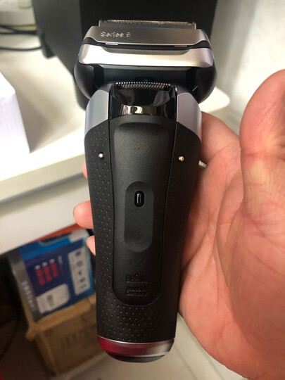 博朗braun德国博朗9350s电动剃须刀(银色):"这个电动剃须刀质量真好