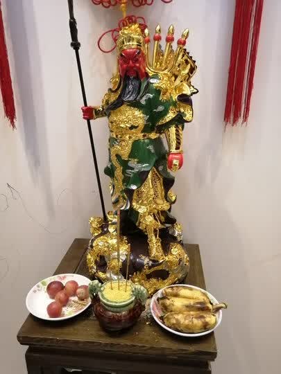 请到家后就摆好了,上了第一炉香就烧出了"大天真"!好评好评!