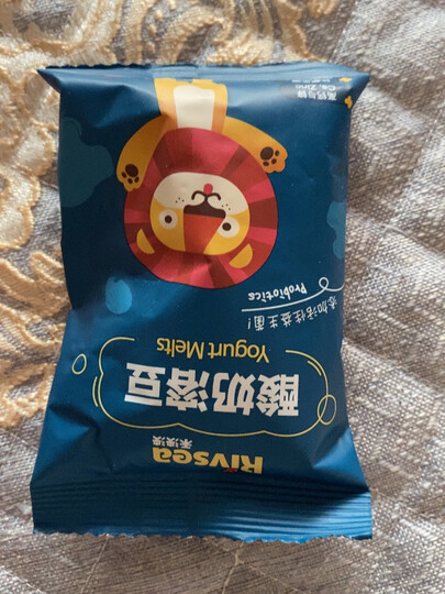 禾泱泱禾泱泱(rivsea)溶豆草莓味18g/盒:"溶豆味道挺酸的,吃到嘴里