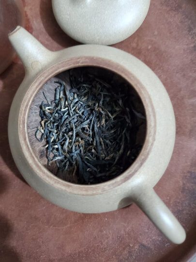 武夷星金骏眉:"包装:包装都撞瘪了叶底:叶底很漂亮,比老味道好看香味