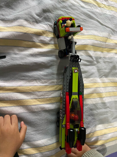 乐高60254:"外形外观:自营值得信赖,外观完好,乐高儿子很喜欢产品包装