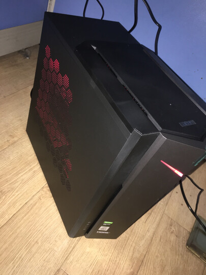 宏碁暗影骑士·威 n50-n92:"电脑配置不错,买的时候价格非常实惠,客服