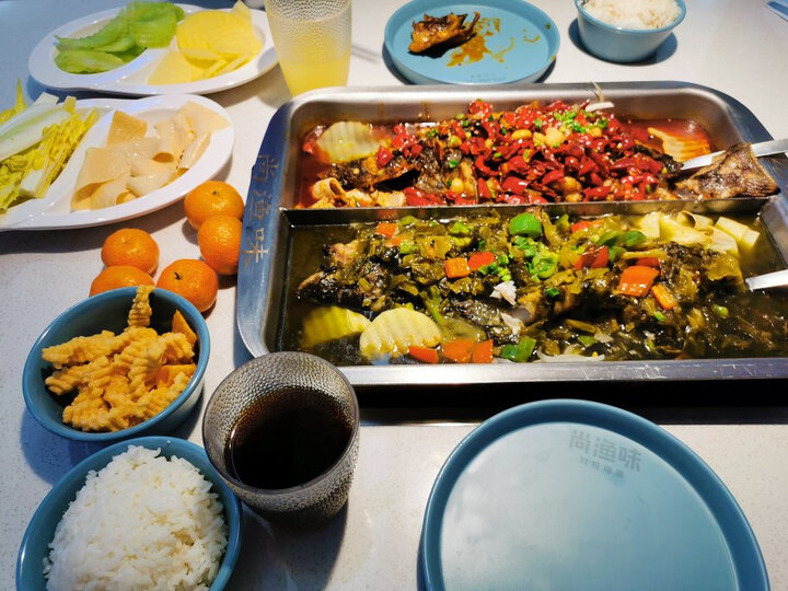 仙泉湖6971297630291:"老公做的剁椒鱼头很好吃,鱼好吃,味儿十足,爱吃