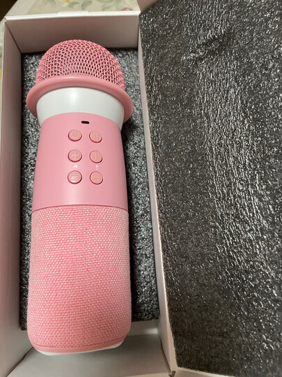 唱吧喇叭麦克风g1:"拿出来香香的,里面的香包很好闻,试了下,很好玩