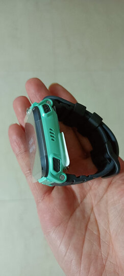 小天才xtc z5aq:"小朋友很喜欢虽然价格有点贵也值了质感不错待机时间