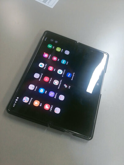 卡伦顿(karen burton kb) 三星galaxyzfold2/w21:"保护套手感极佳,拿