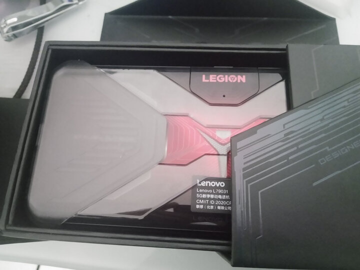 联想拯救者电竞手机:"小心肝? 攒了半年" - 京东