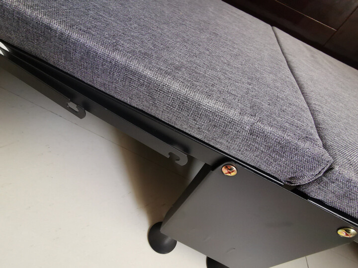 南极人折叠床午休木板床四折70cm宽:"便携性能:产品质量非常好,有轮子