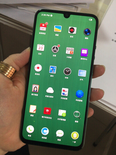 锤子(smartisan)锤子 坚果 pro3:"喜欢的界面 喜欢的模样 喜欢的颜色