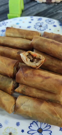 400g:"第一次买避风塘春卷,之前都是买的超市素馅春卷