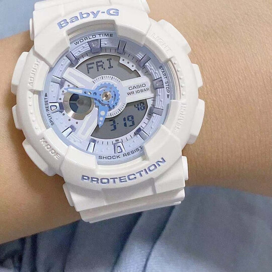 卡西欧(casio):"白蓝配色,颜值是棒棒的?