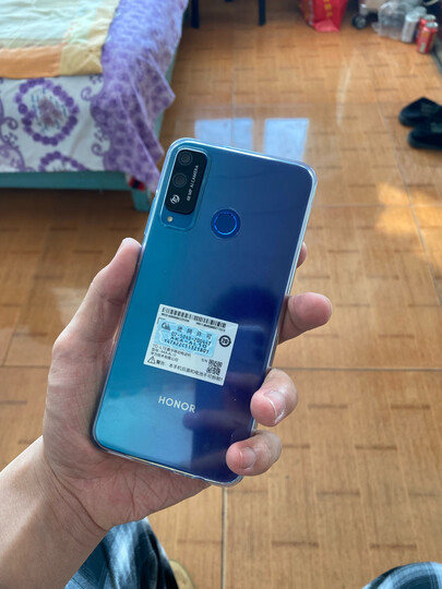 荣耀(honor)play4t:"外形外观:很漂亮屏幕音效:声音很大拍照效果:不错