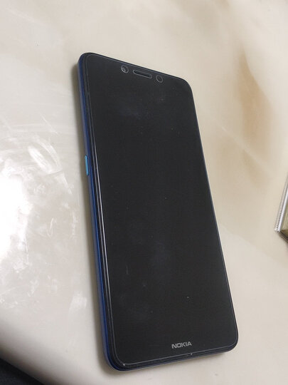 诺基亚c3:"给妈妈买的,特意用了几天才评论,手机很好妈妈很喜欢老人用