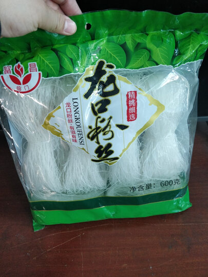 富昌粉丝:"挺筋道的,也没有什么异味儿,回来上锅蒸熟,在晾干,就可以吃