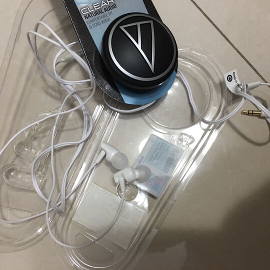 铁三角ath-clr100:"包装太简陋了,试听听了一下感慨音质低沉浑厚"