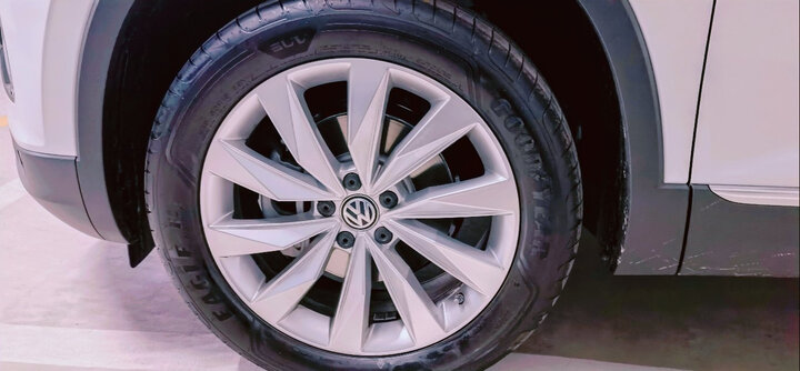 固特威kb-6507:"收到后第一时间去使用了 操作很简单 先清理轮胎 然后