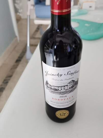 星象整箱6支装:"这款红酒是看到做活动时购买的,没想到口感还不错.