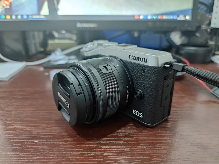 佳能eos m6 mark ii:"买相机的想法已经很多年了,一直没下定决心.