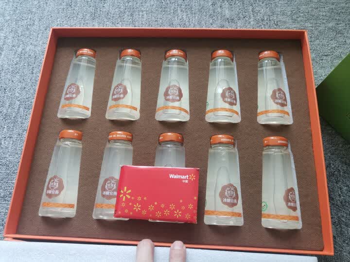 燕之屋70g×10冰糖燕窝罐头(畅享款):"非常非常好,性价比很高" - 京东