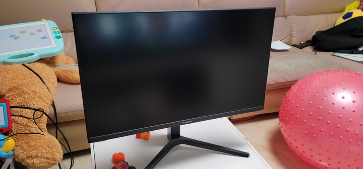 创维f27g1q:"是我买过最好的显示器,2k效果耿耿的,色彩艳丽且柔和.