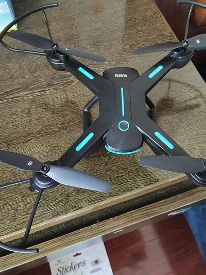 宝贝星(bbs)双摄像头无人机jy03:"无人机好用,客服服务好,飞行稳定