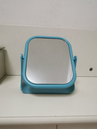 挺好的镜子,小巧漂亮,值得购买.