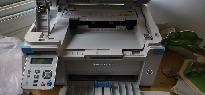 奔图m6202nw:"打印机外观做工比较好,看起来高大上,不比某品牌差,春节