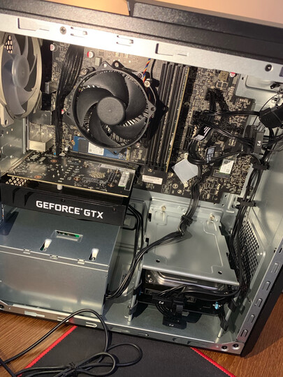 宏碁暗影骑士·威 n50-n92:"第一次买品牌电脑主机,虽然有些丐中丐