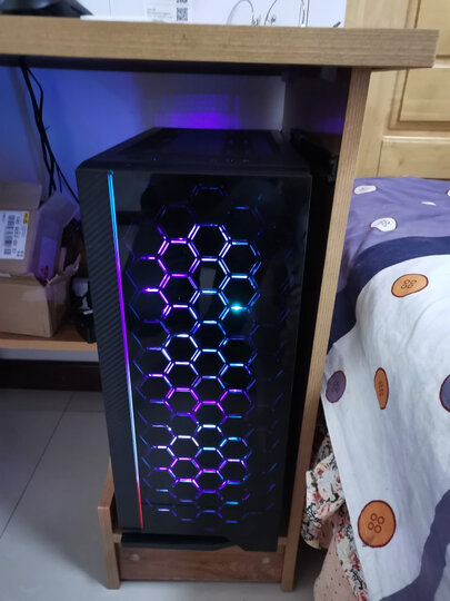 爱国者(aigo)炫影3京东定制版 黑色电脑机箱(标配3只rgb风扇/蜂窝玻璃