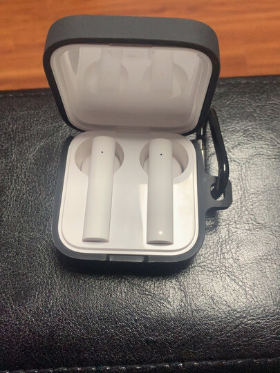 莜茉小米air2se蓝牙耳机保护套:"东西特别精美可以入手" - 京东